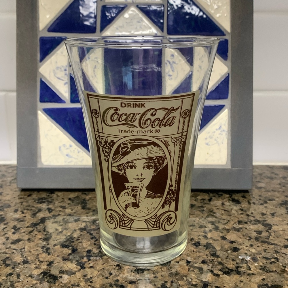 ❣️Vintage 70’s set of Coca Cola flair Glass